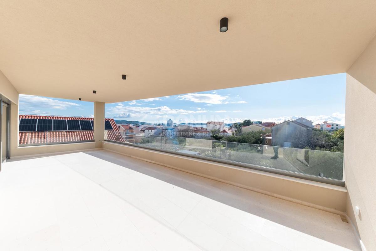 Apartma v centru z odličnim razgledom, Vodice