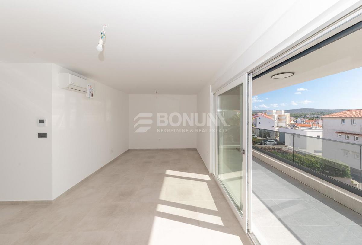  Primošten, novo moderno stanovanje za prodajo