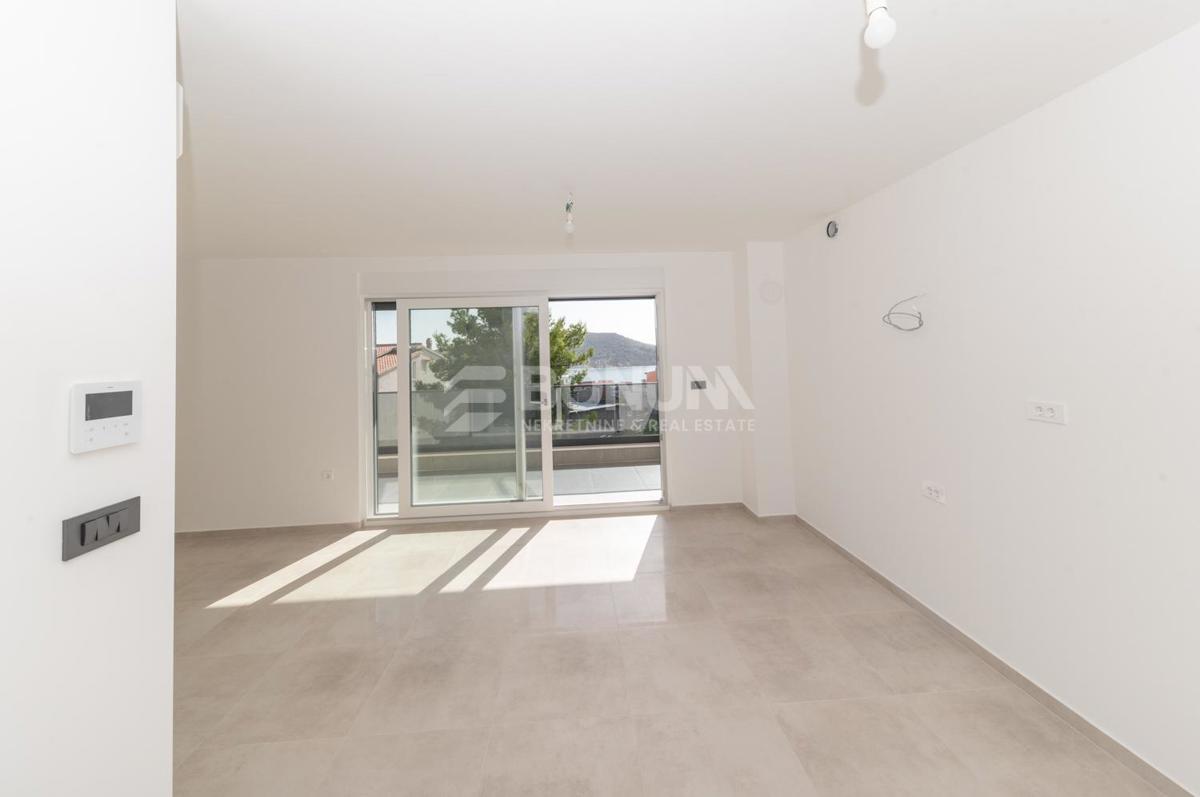  Primošten, novo moderno stanovanje za prodajo