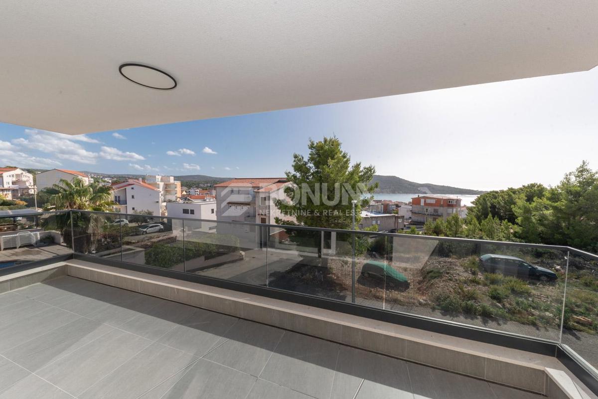  Primošten, novo moderno stanovanje za prodajo