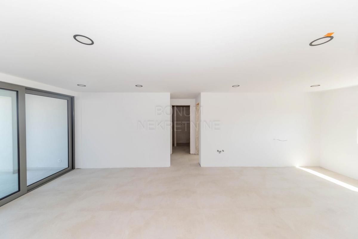 Odlično stanovanje na mirni lokaciji, Vodice