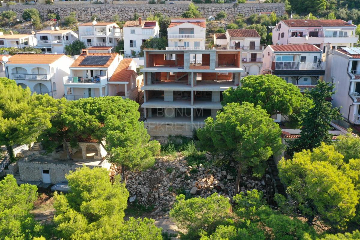 Čudovit apartma v prvi vrsti do morja, Draga-Pakoštane