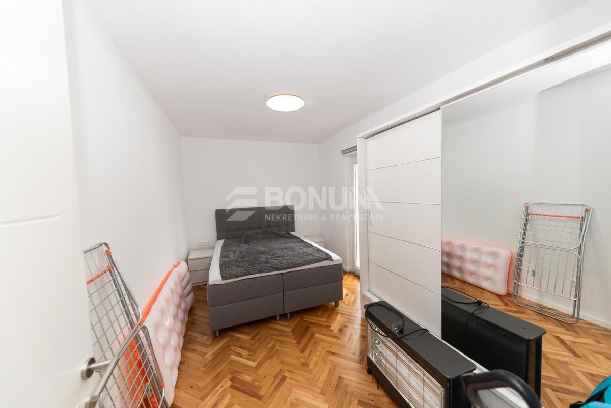 Dvosobno stanovanje naprodaj s čudovitim pogledom na morje, Baška voda