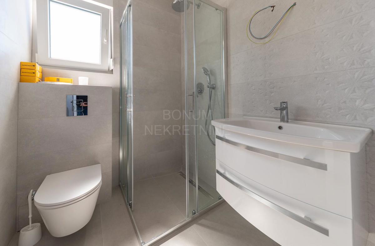 Apartma s čudovitim razgledom, garažnimi mesti in strešno teraso, Čiovo