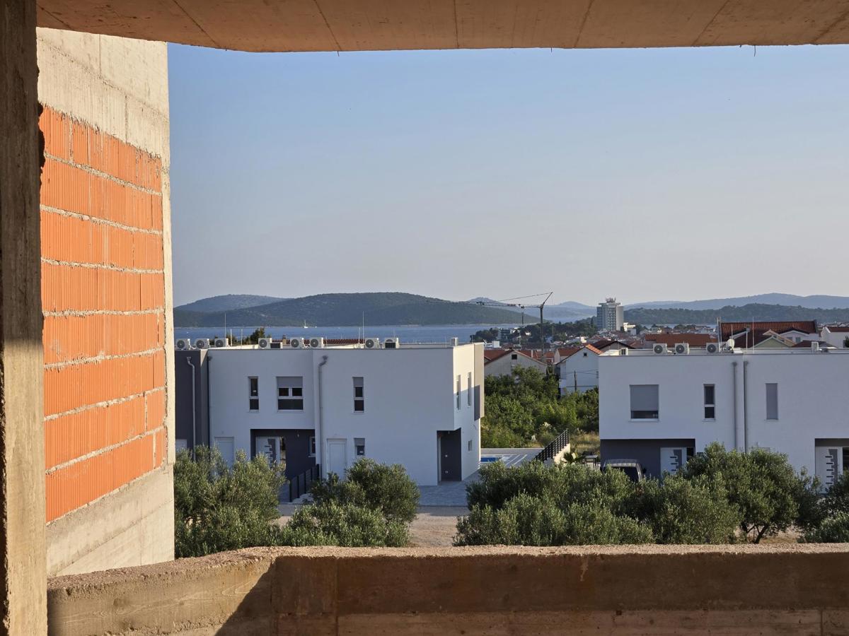 Prodamo apartma v novogradnji, Vodice