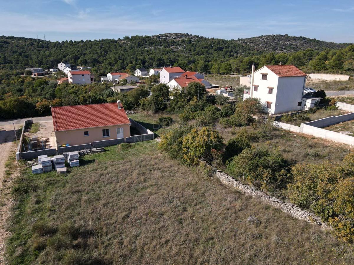 Zemljišče z gradbenim dovoljenjem, Bilice- Šibenik