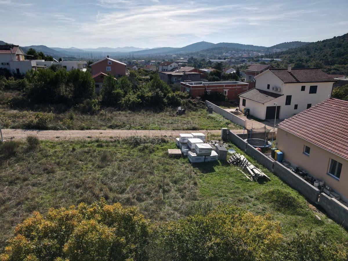 Zemljišče z gradbenim dovoljenjem, Bilice- Šibenik