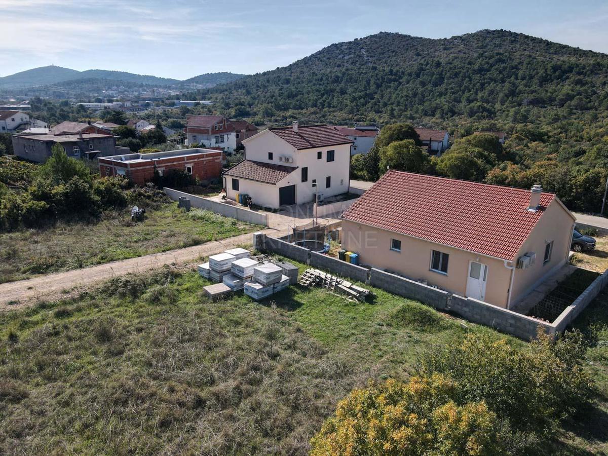 Zemljišče z gradbenim dovoljenjem, Bilice- Šibenik