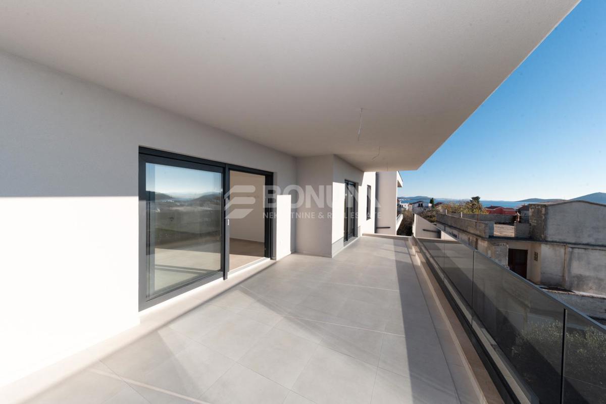  Apartma v novi stavbi, blizu plaže in centra mesta, Tribunj