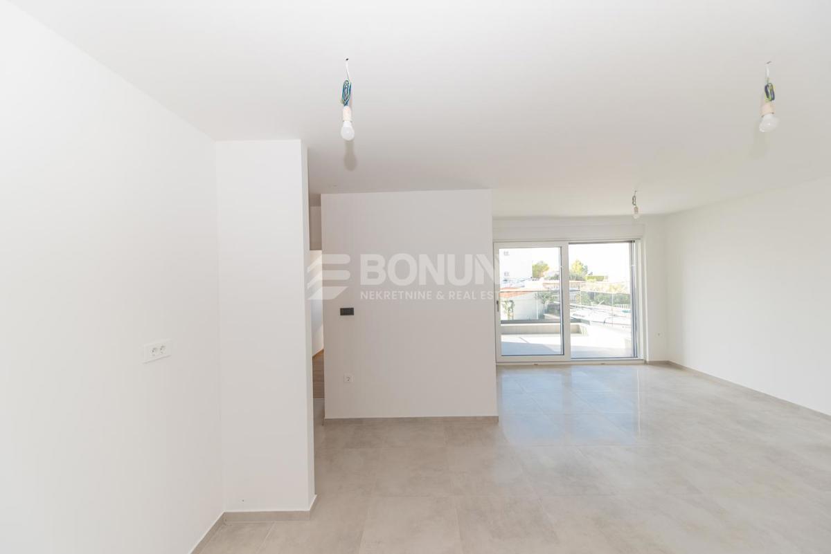 Primošten, novo moderno stanovanje s pogledom na morje