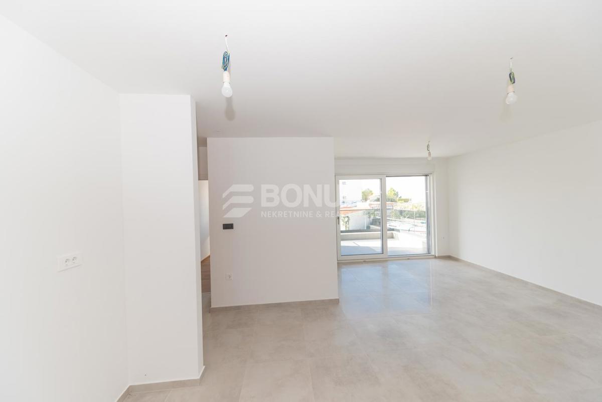 Primošten, novo moderno stanovanje s pogledom na morje