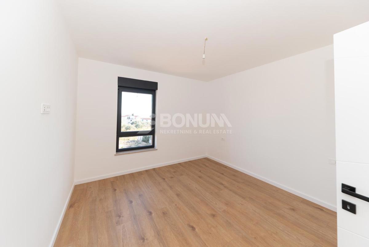  Apartma v novi stavbi, blizu plaže in centra mesta, Tribunj