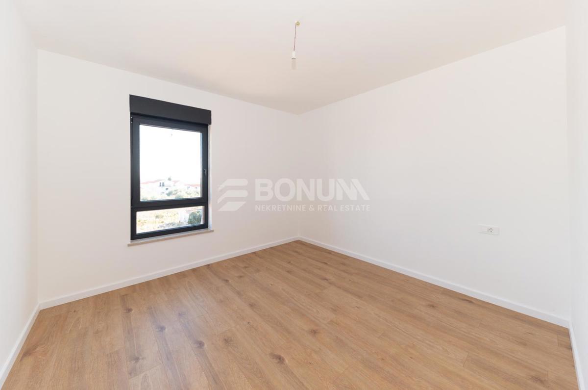  Apartma v novi stavbi, blizu plaže in centra mesta, Tribunj