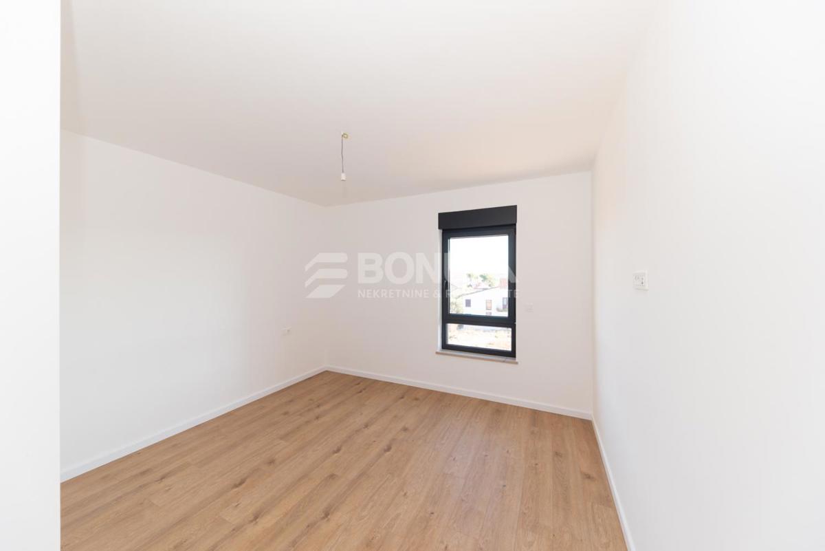  Apartma v novi stavbi, blizu plaže in centra mesta, Tribunj