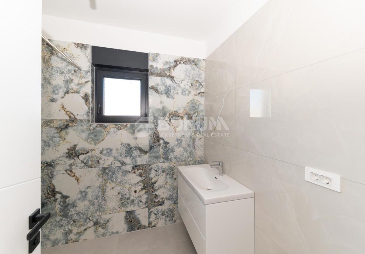  Apartma v novi stavbi, blizu plaže in centra mesta, Tribunj