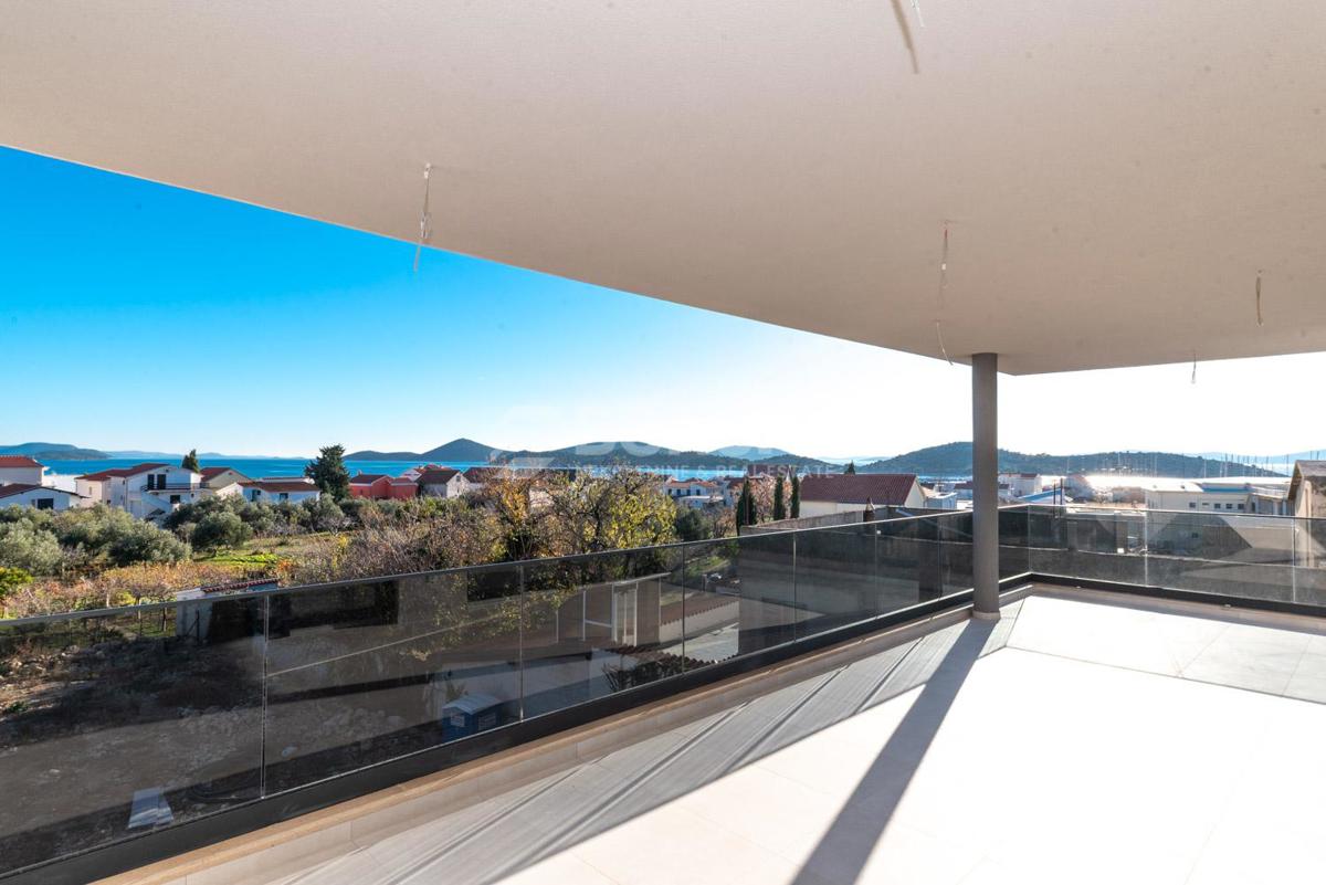  Apartma v novi stavbi, blizu plaže in centra mesta, Tribunj