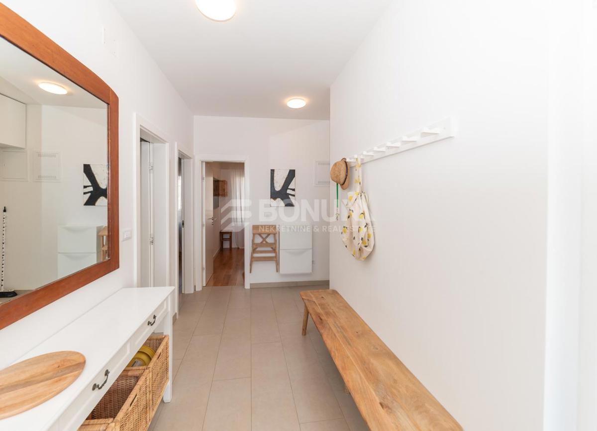 Popolnoma opremljeno dvosobno stanovanje s pogledom na morje – Žaborić