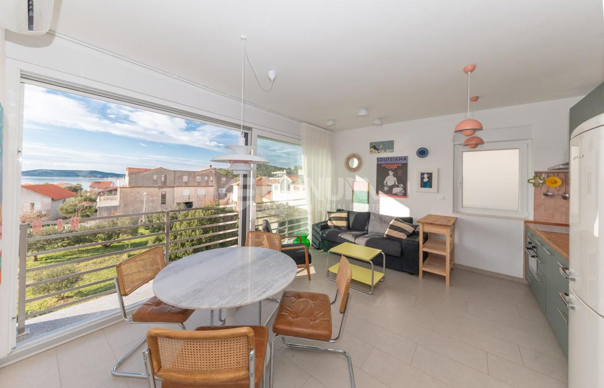 Popolnoma opremljeno dvosobno stanovanje s pogledom na morje – Žaborić