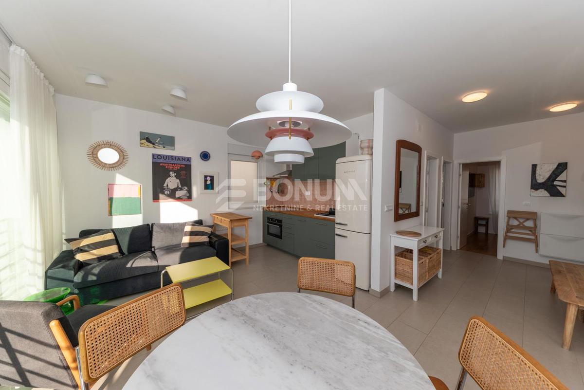 Popolnoma opremljeno dvosobno stanovanje s pogledom na morje – Žaborić