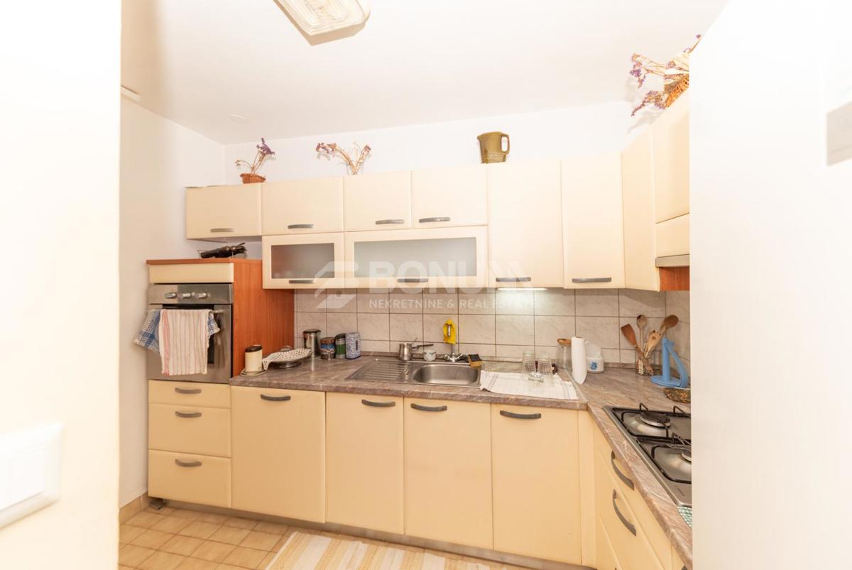 Prodaja se prostorno stanovanje na Bilom brigu, Zadar