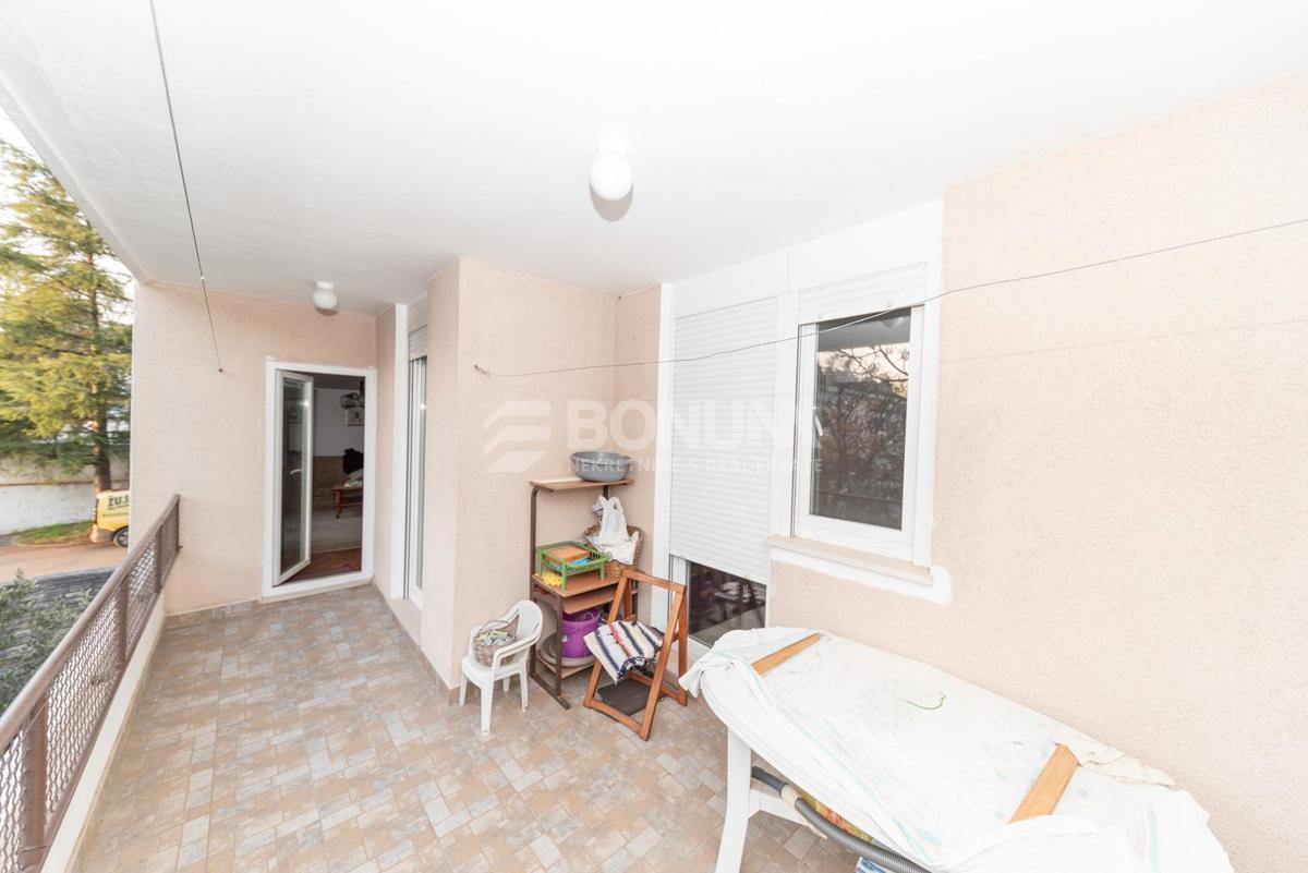 Prodaja se prostorno stanovanje na Bilom brigu, Zadar