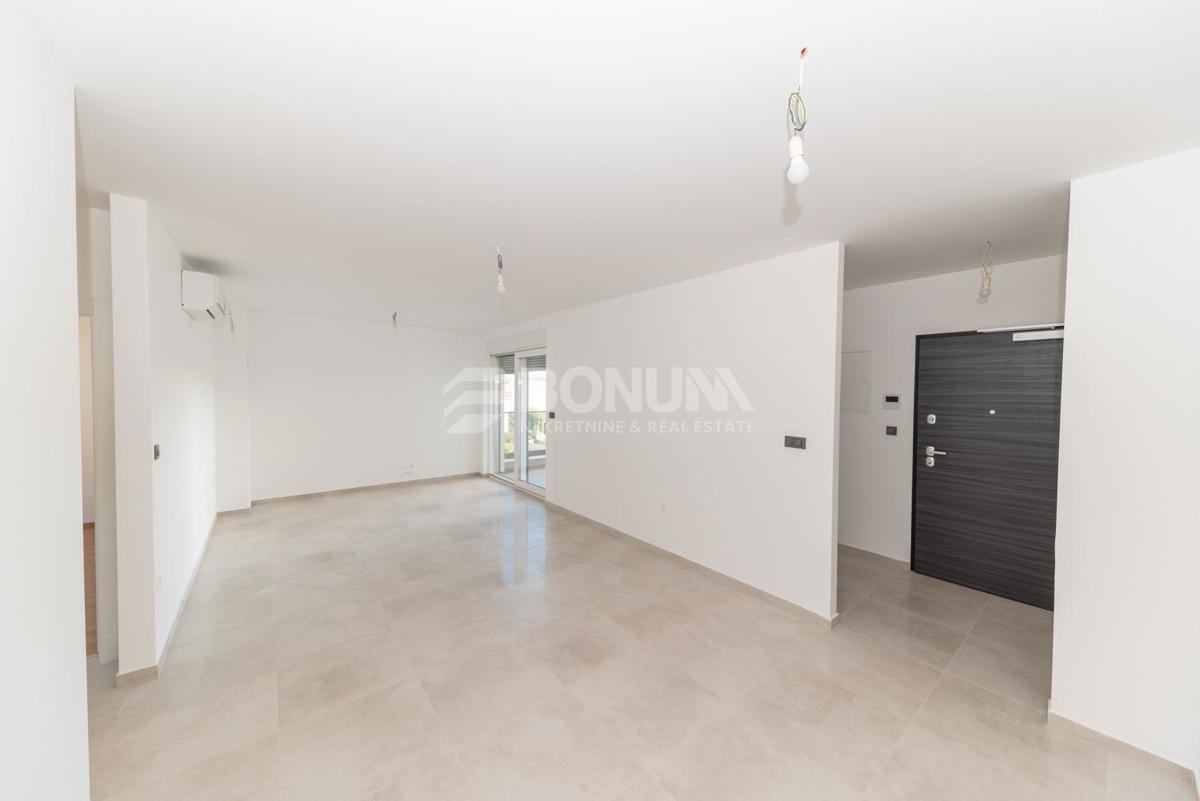 Primošten, nov atraktiven apartma s pogledom na morje