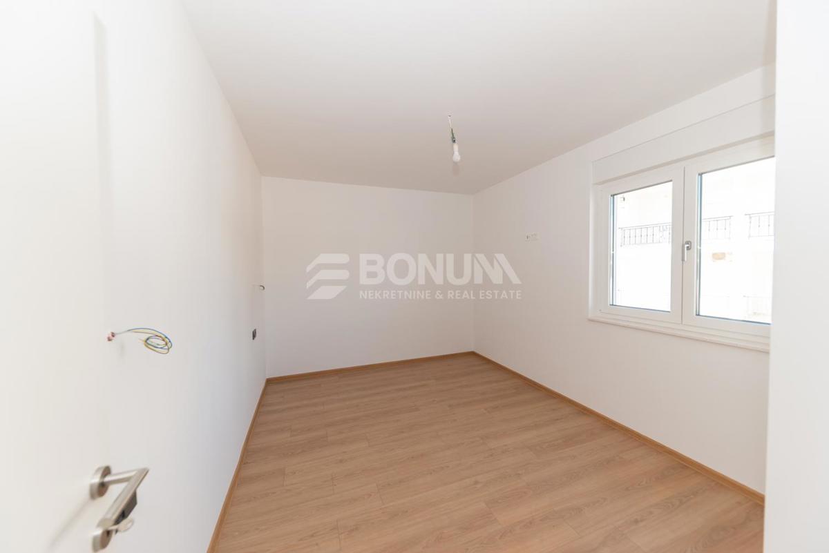 Primošten, nov atraktiven apartma s pogledom na morje