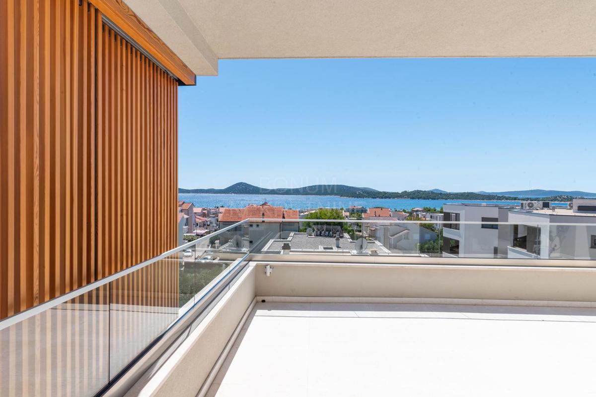  Čudovito opremljeno stanovanje z razgledom od zgoraj, Vodice