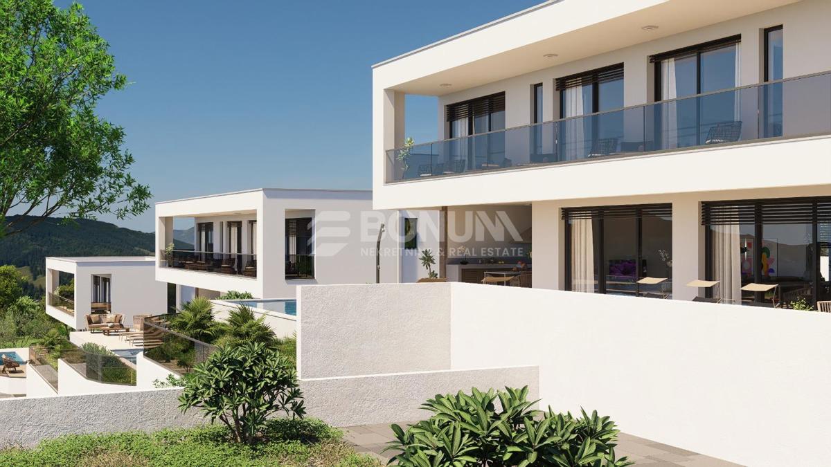 Prostorna moderna vila z bazenom, Vinišće