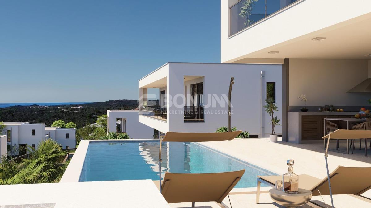 Prostorna moderna vila z bazenom, Vinišće