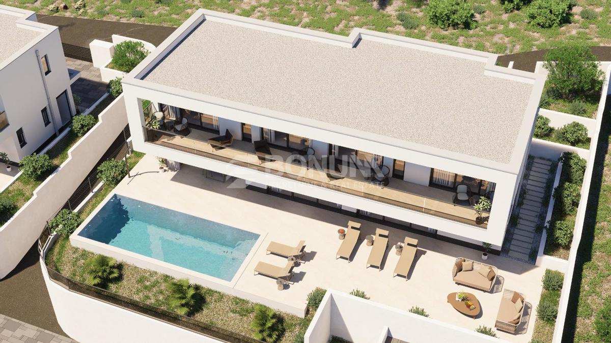 Prostorna moderna vila z bazenom, Vinišće