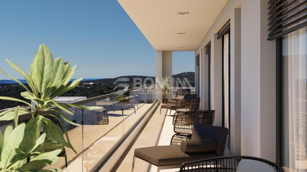 Prostorna moderna vila z bazenom, Vinišće