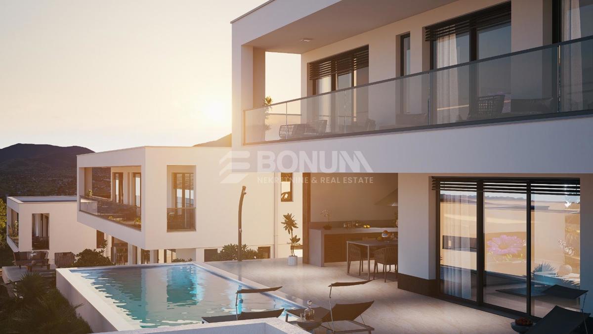 Prostorna moderna vila z bazenom, Vinišće