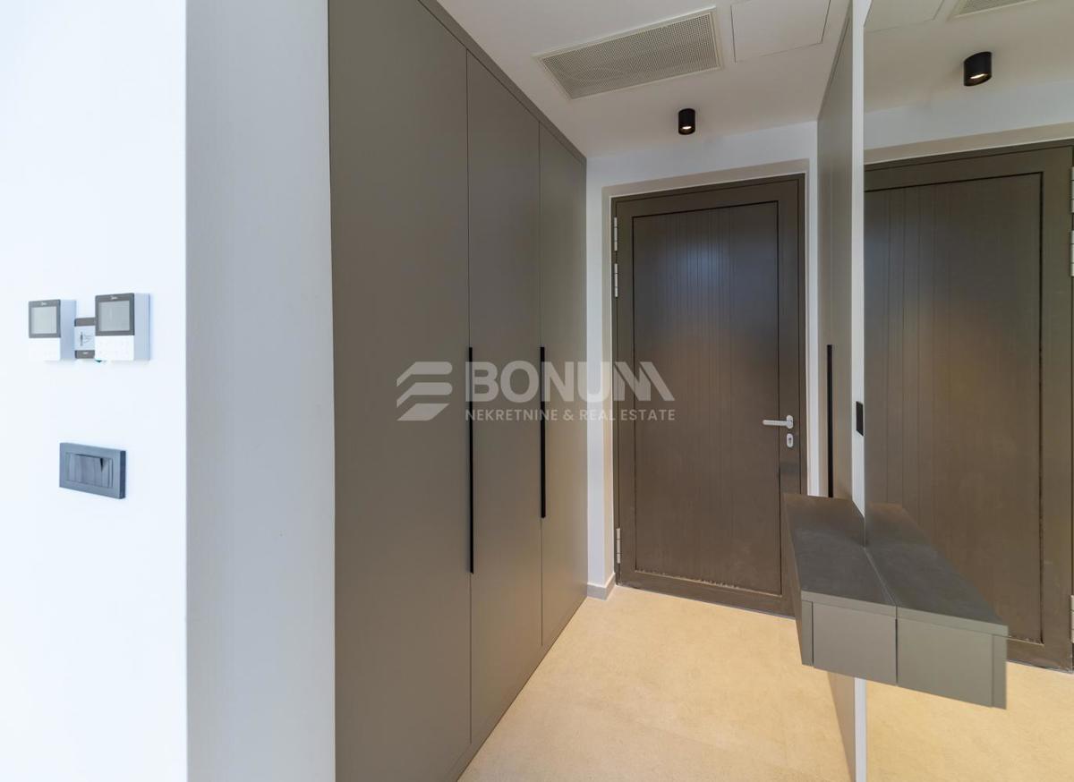 Moderna vila z bazenom in pogledom na morje, Šibenik-Žaborić