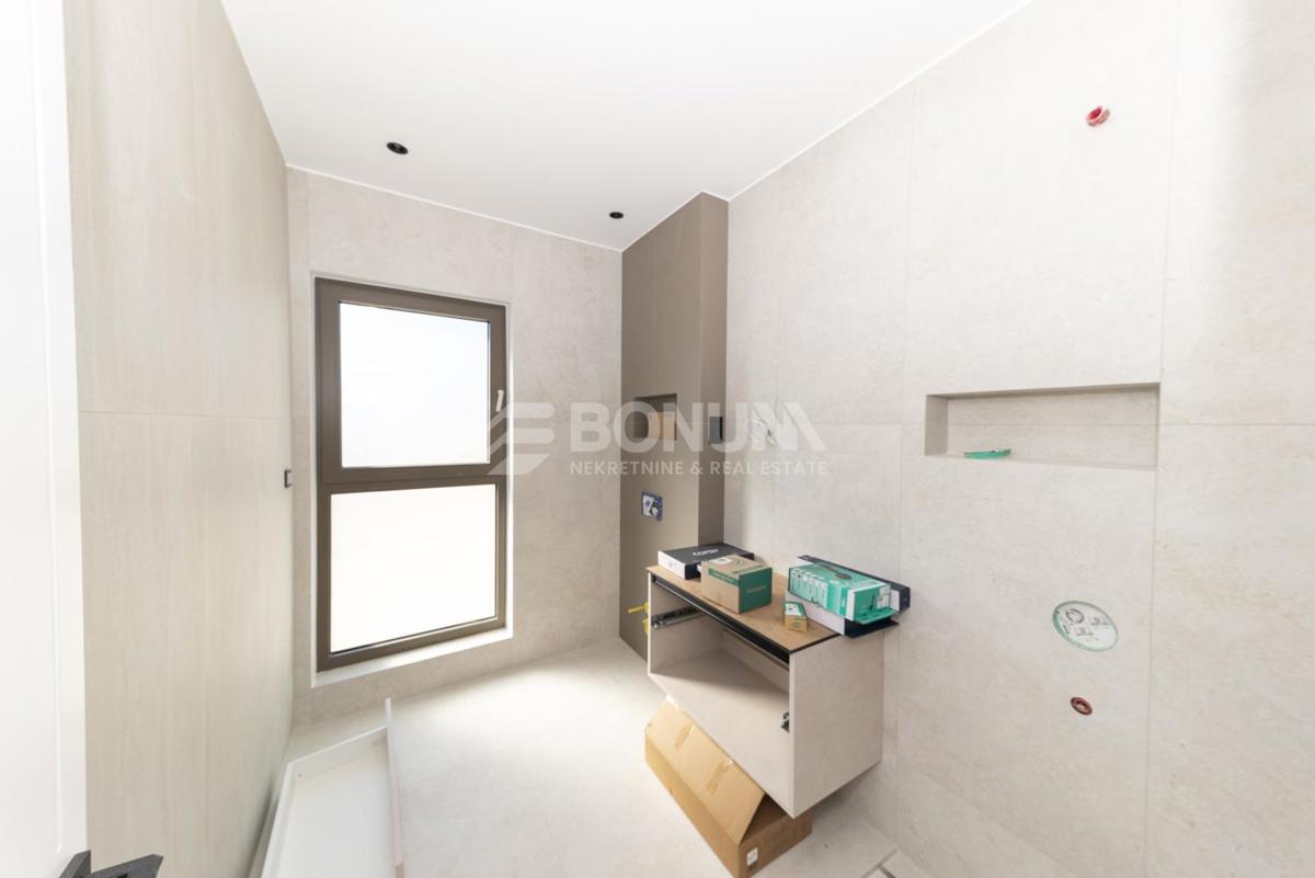 Moderna vila z bazenom in pogledom na morje, Šibenik-Žaborić