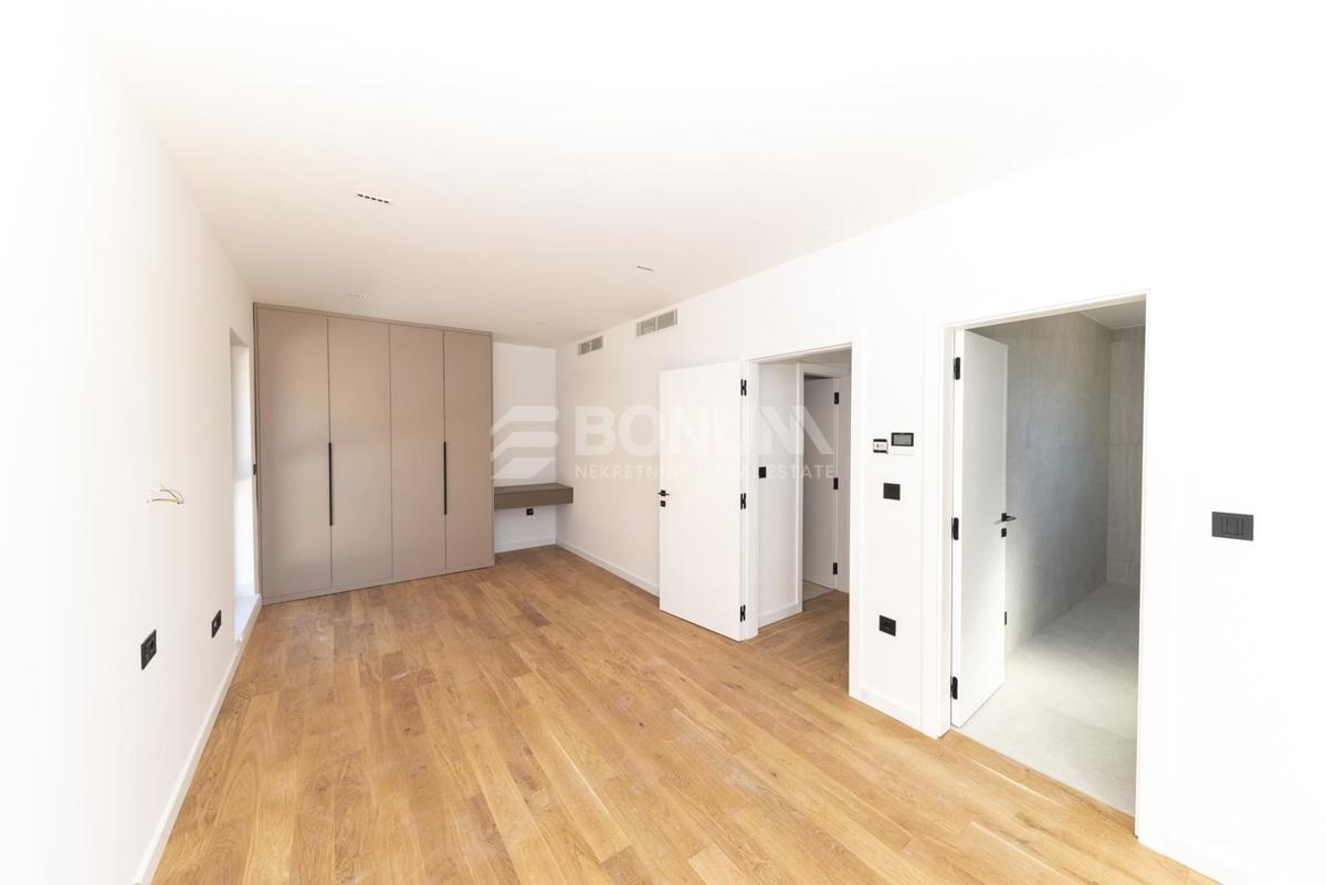 Moderna vila z bazenom in pogledom na morje, Šibenik-Žaborić