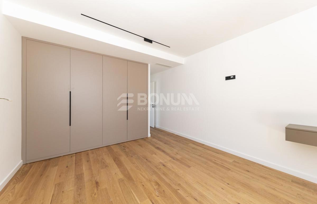 Moderna vila z bazenom in pogledom na morje, Šibenik-Žaborić