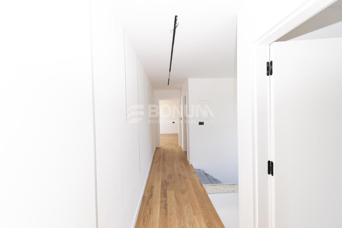 Moderna vila z bazenom in pogledom na morje, Šibenik-Žaborić