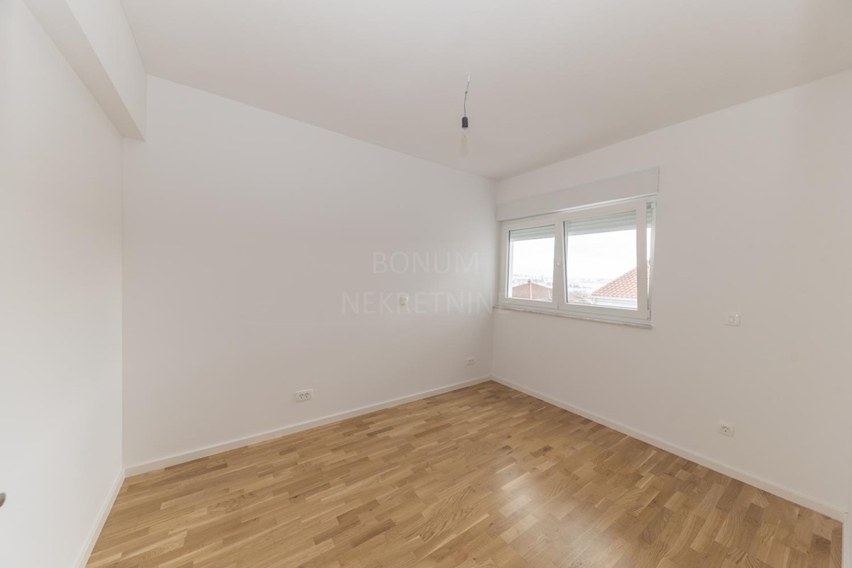 Apartma s pogledom na morje, Seget Donji