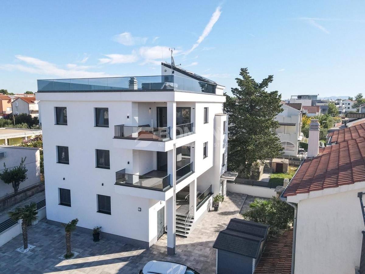 Apartmajska hiša v bližini plaže, Srima – Vodice