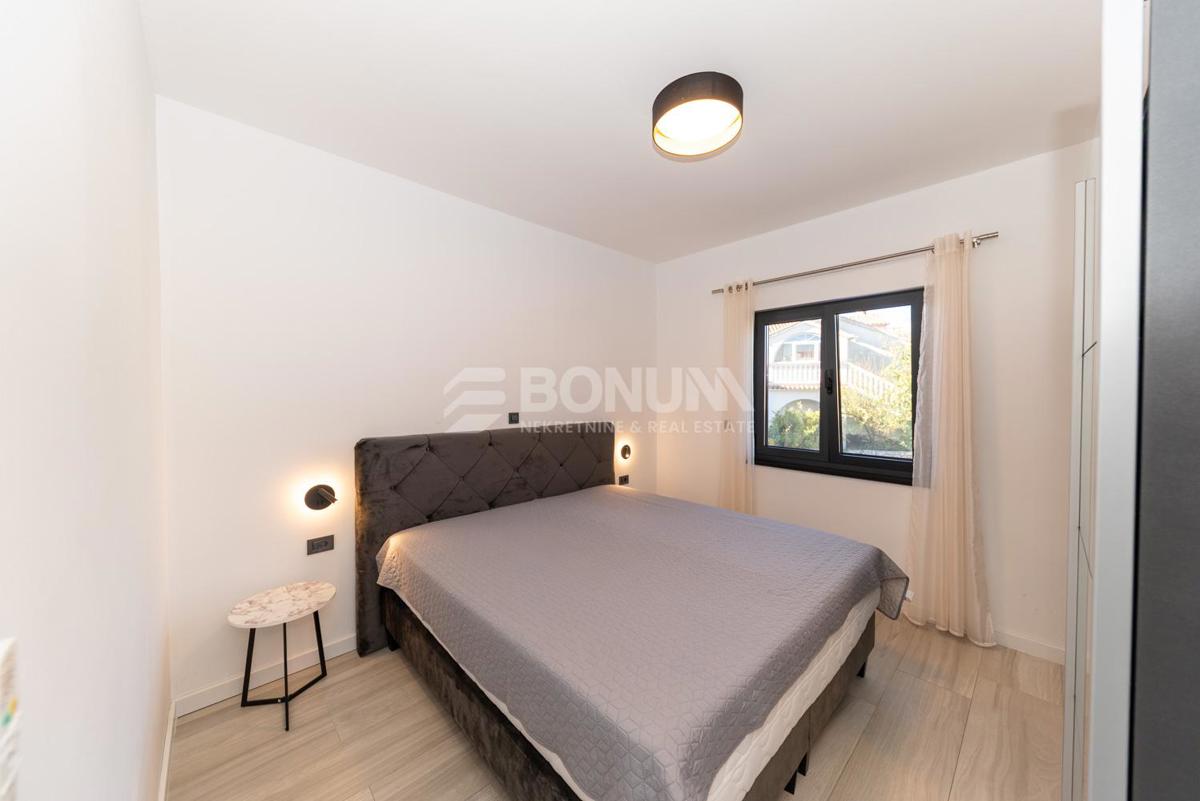 Apartmajska hiša v bližini plaže, Srima – Vodice