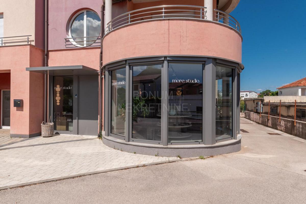 Poslovni prostori v središču mesta, Vodice