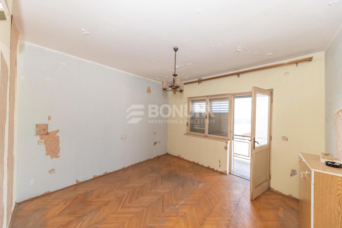 Hiša s panoramskim pogledom na morje pod trdnjavo sv. Ivana – Šibenik