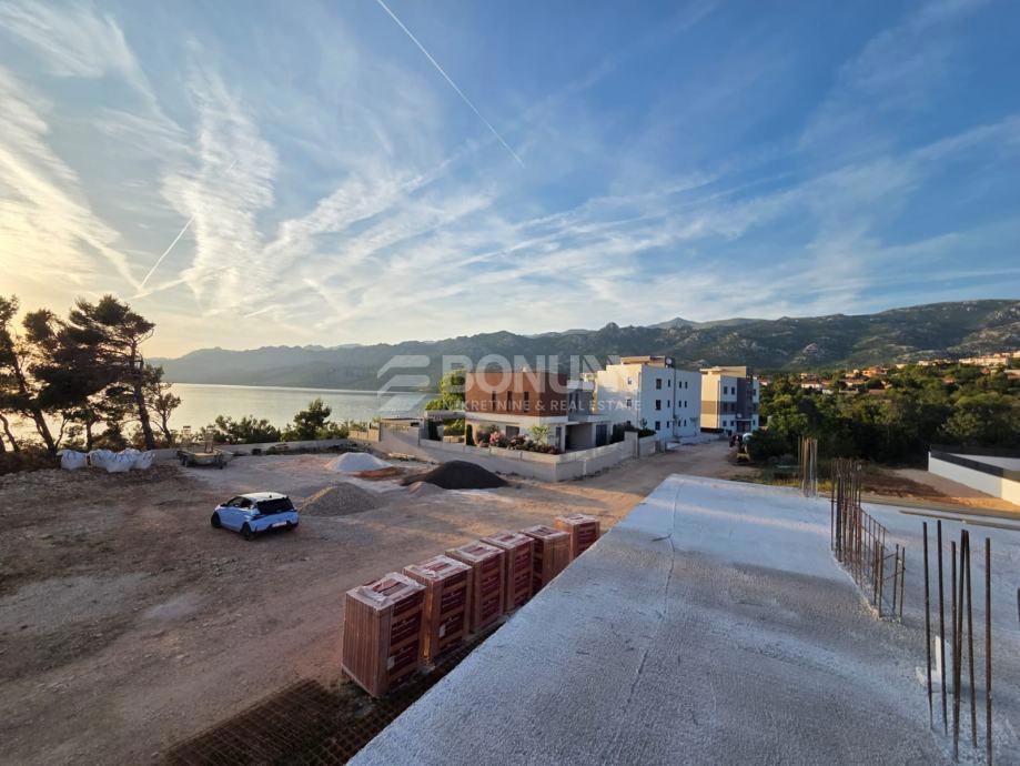 Rovanjska, apartma v drugi vrsti ob morju