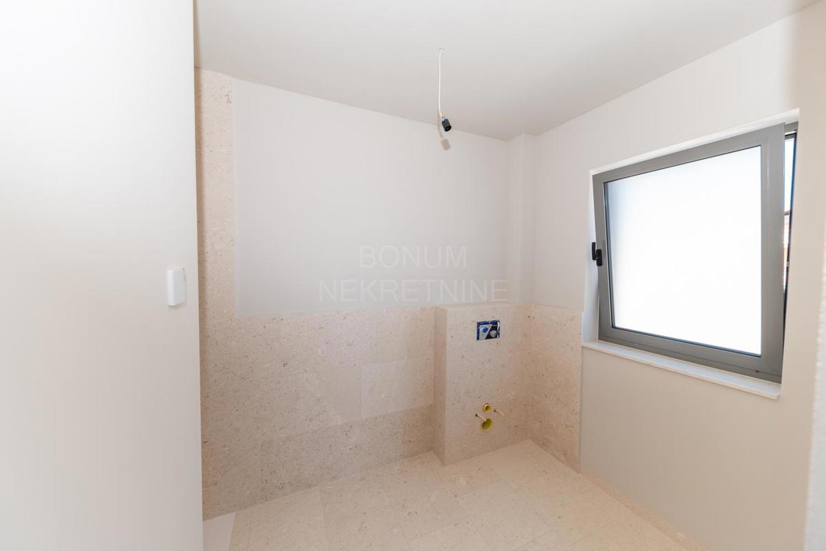  Lep apartma s pogledom na morje, drugo nadstropje, Tribunj