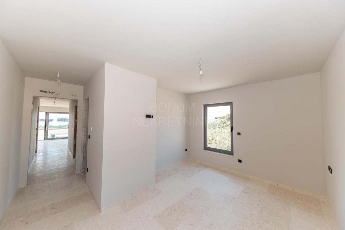  Lep apartma s pogledom na morje, drugo nadstropje, Tribunj