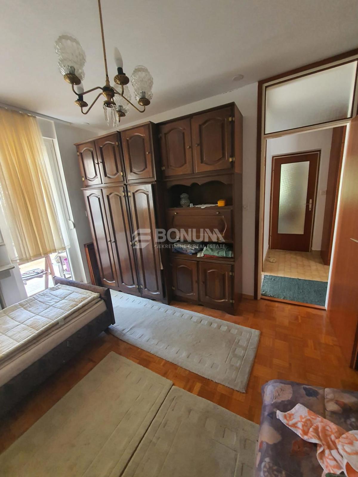 Prodaja se prostorno stanovanje na Bilom brigu, Zadar