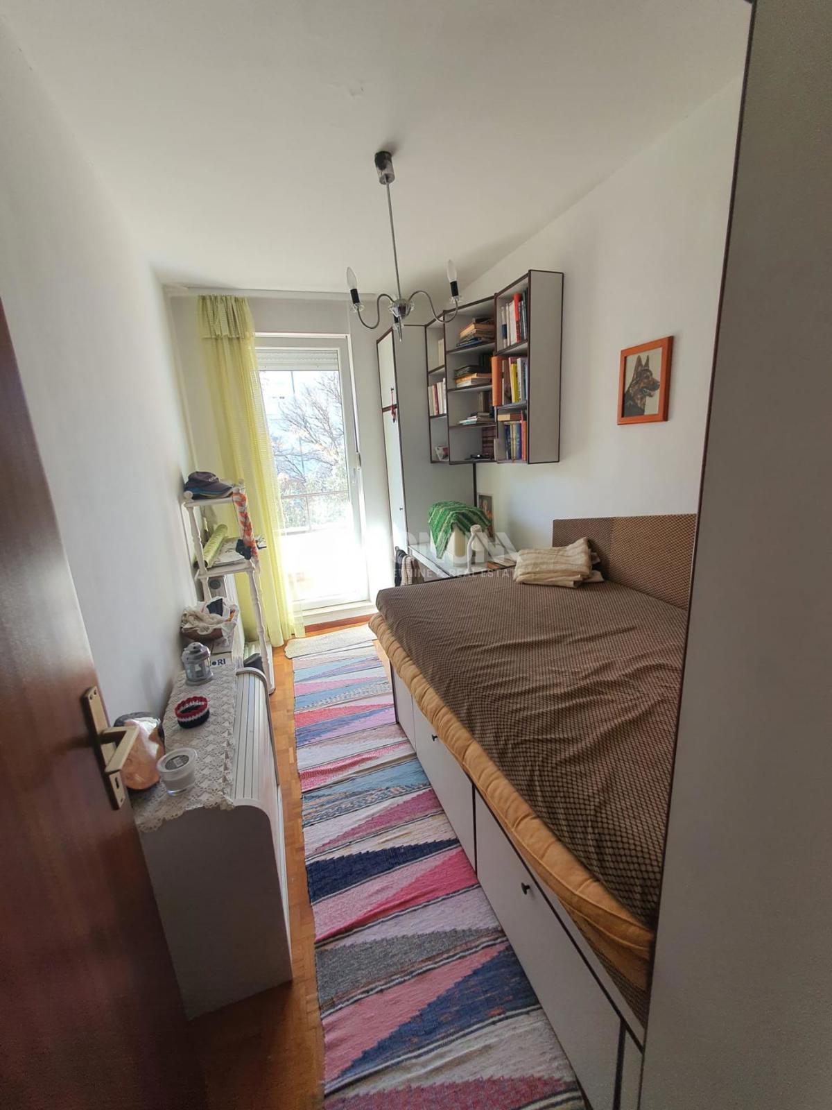 Prodaja se prostorno stanovanje na Bilom brigu, Zadar