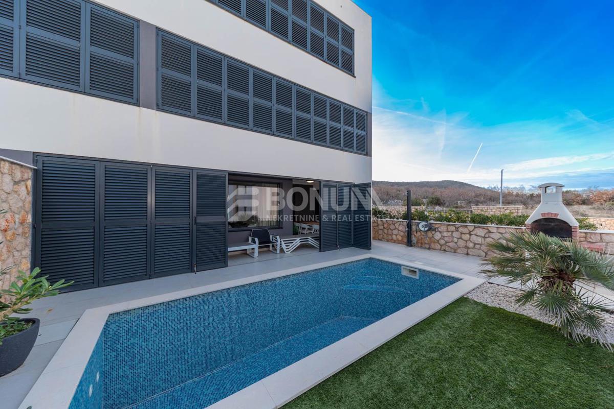 Vinjerac, 150 m do morja – moderen apartma z bazenom