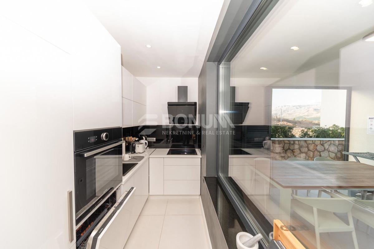 Vinjerac, 150 m do morja – moderen apartma z bazenom